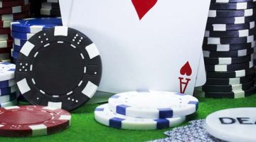 Chips aces button