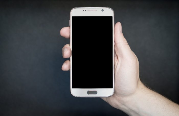 spela poker i mobilen